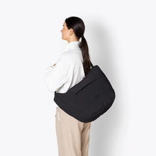 Adam Medium Moss Series black