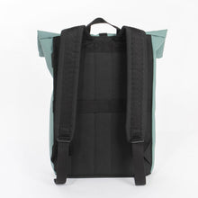 Jannik Medium Lotus Backpack pine green Infinity Series