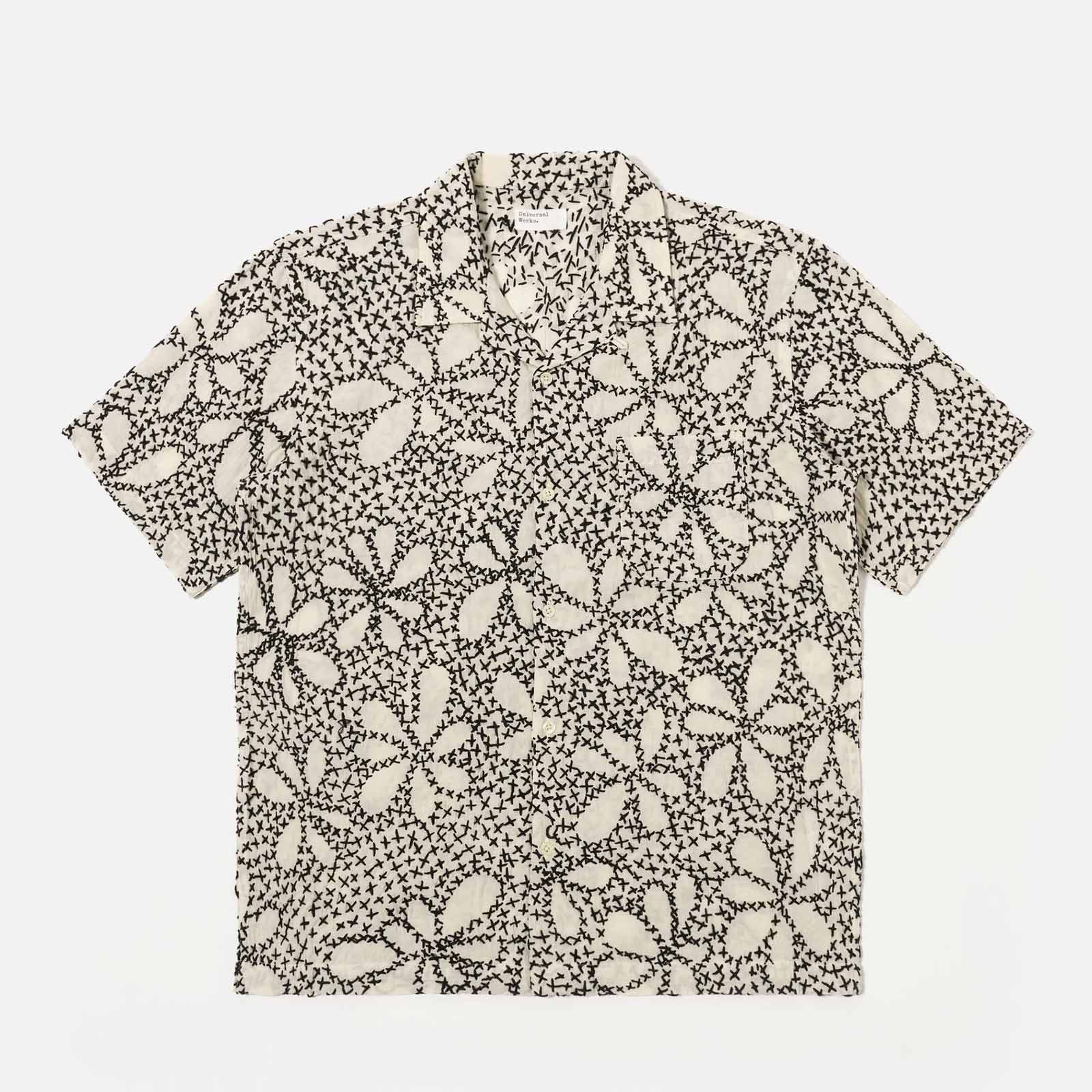 Kantha Flower Road Trip Shirt ecru/black Universal Works