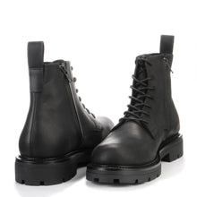 Cameron Boot off black