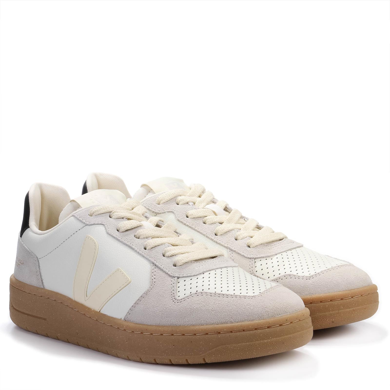 V-82 pure/calcaire/black Veja