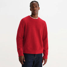 Wilde Fluffy Wool Blend Crew red