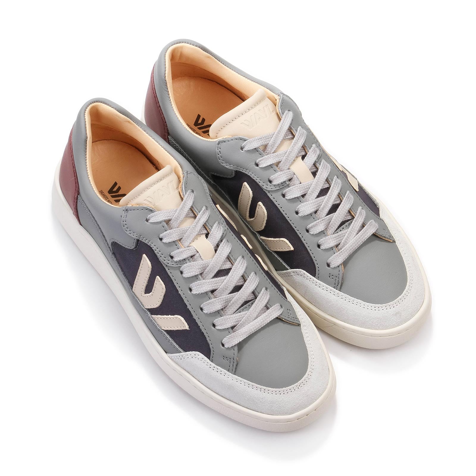 The Wanderer grey/beige/dry rose