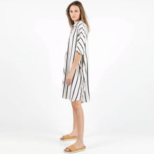 WeAvril Midi Dress off white