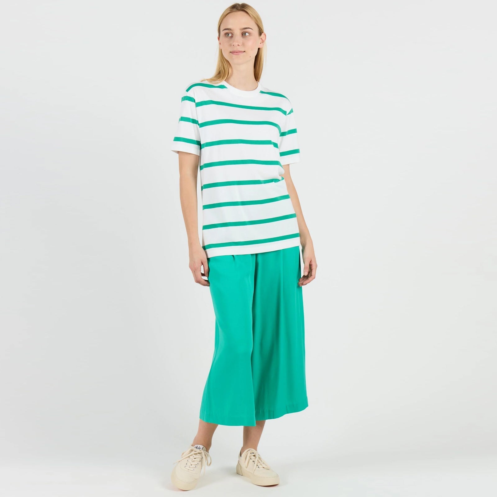 WeLavin Tee white-green Wemoto