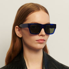 Agnes Sunglasses dark blue transparent