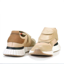 Futurepacer st. pale nude/core black/raw amber Adidas