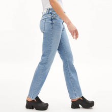 Carenaa Straight Fit Mid Waist Jeans easy blue