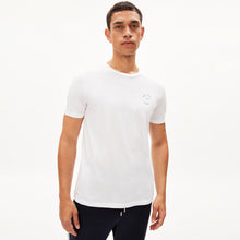 Jaames Human Tee white