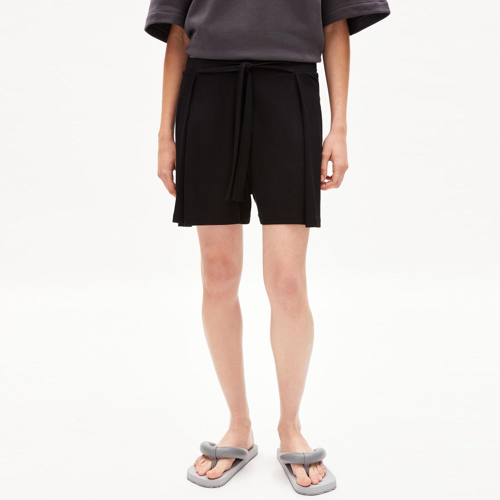 Kaaro Li Shorts black