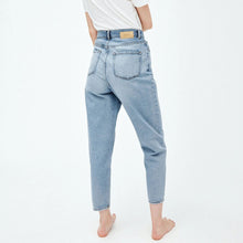 Mairaa Mom Fit Jeans faded blue