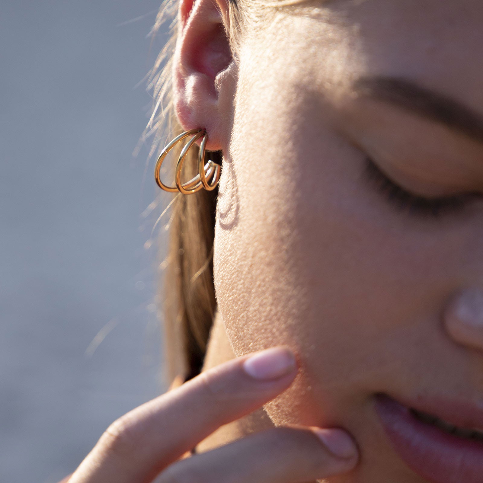 Wire Earrings gold