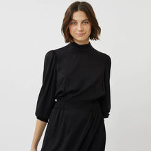 Larada Dress black