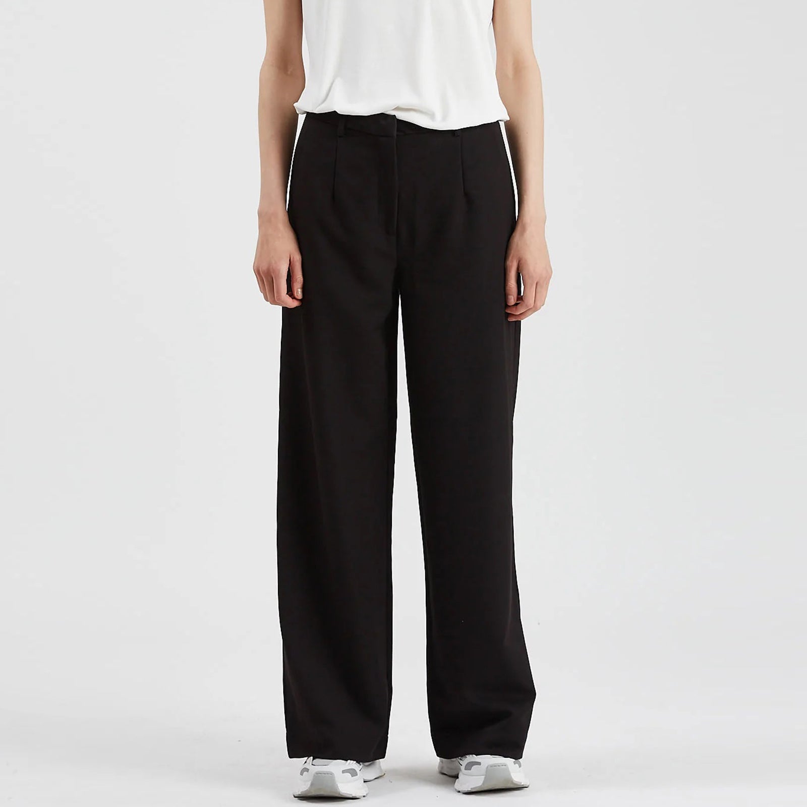 Lessa 2.0 Pants black