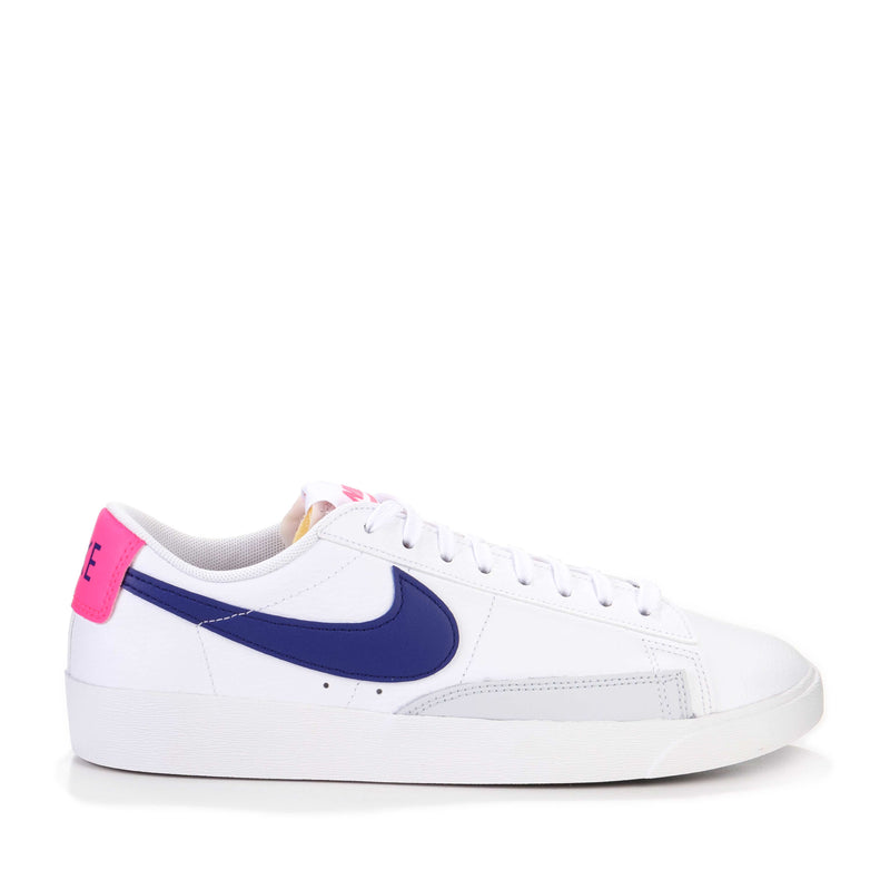 WMNS Blazer Low white/hyper pink-concorde