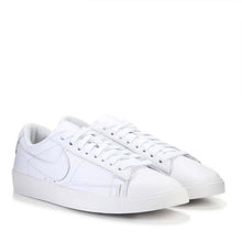 W Blazer Low SE white/white