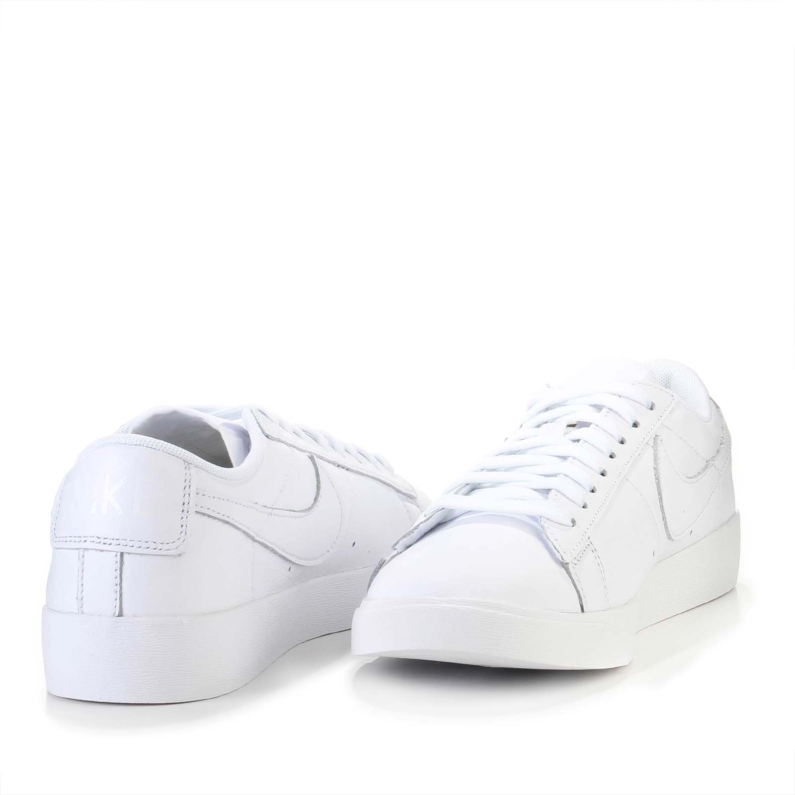 W Blazer Low SE white/white