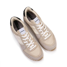 Marathon Runner beige