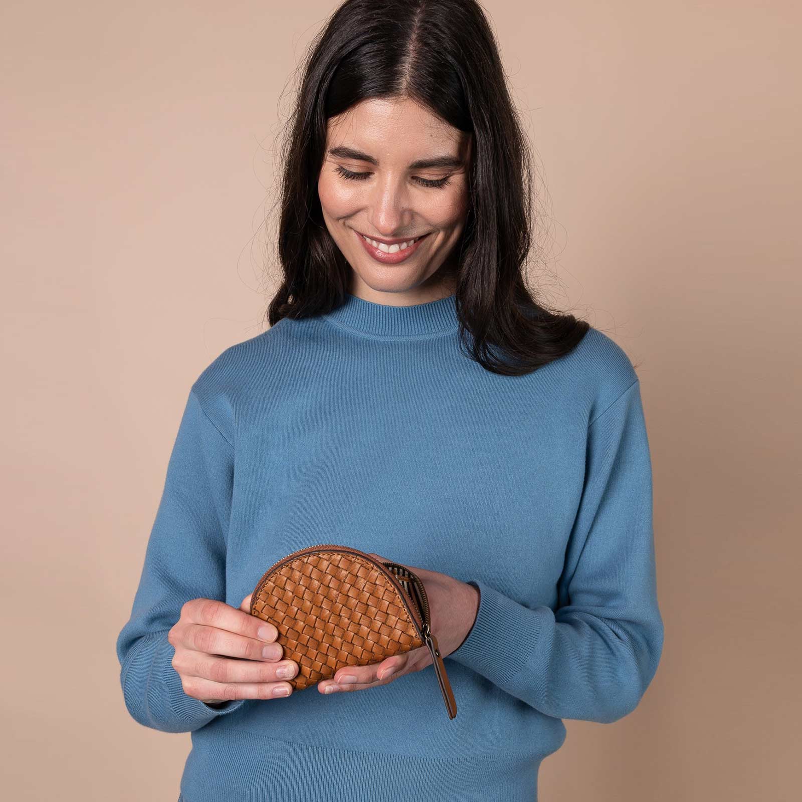 Laura Coin Purse Woven Leather cognac