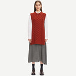 Keiko Crew Neck Vest red ochre