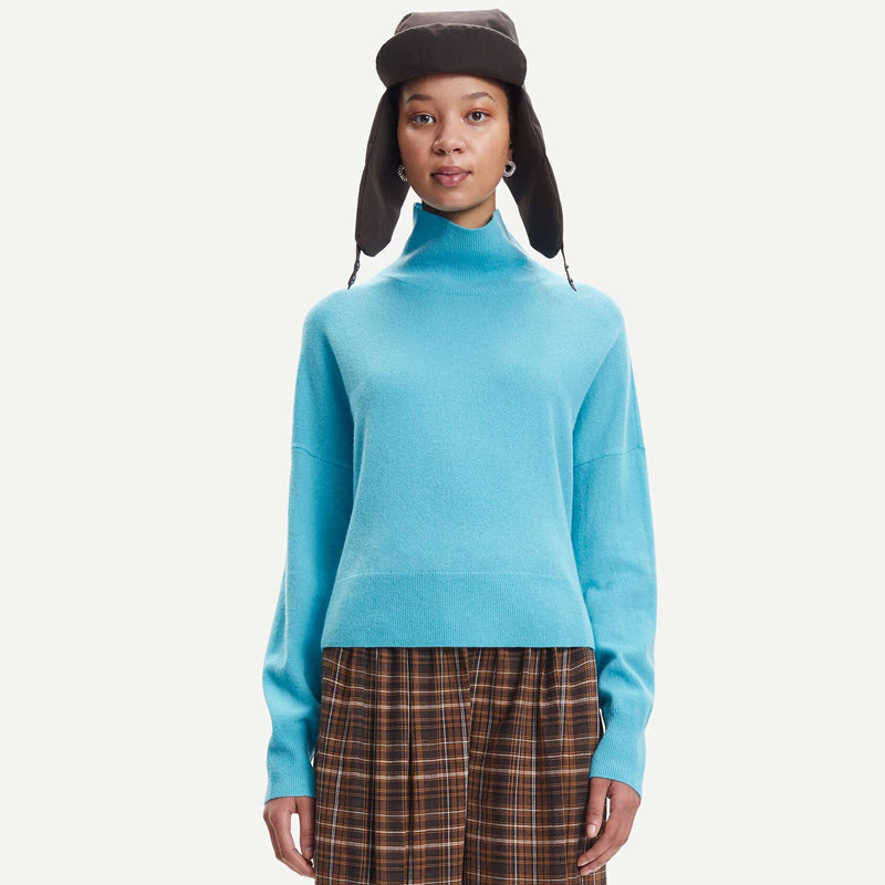 Nola Turtle Neck maui blue