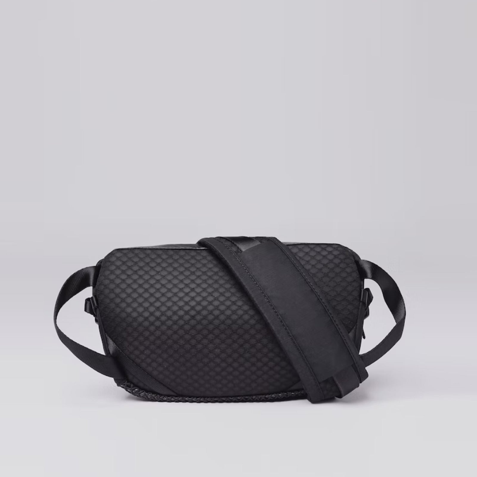 LO Crossbody Bag black