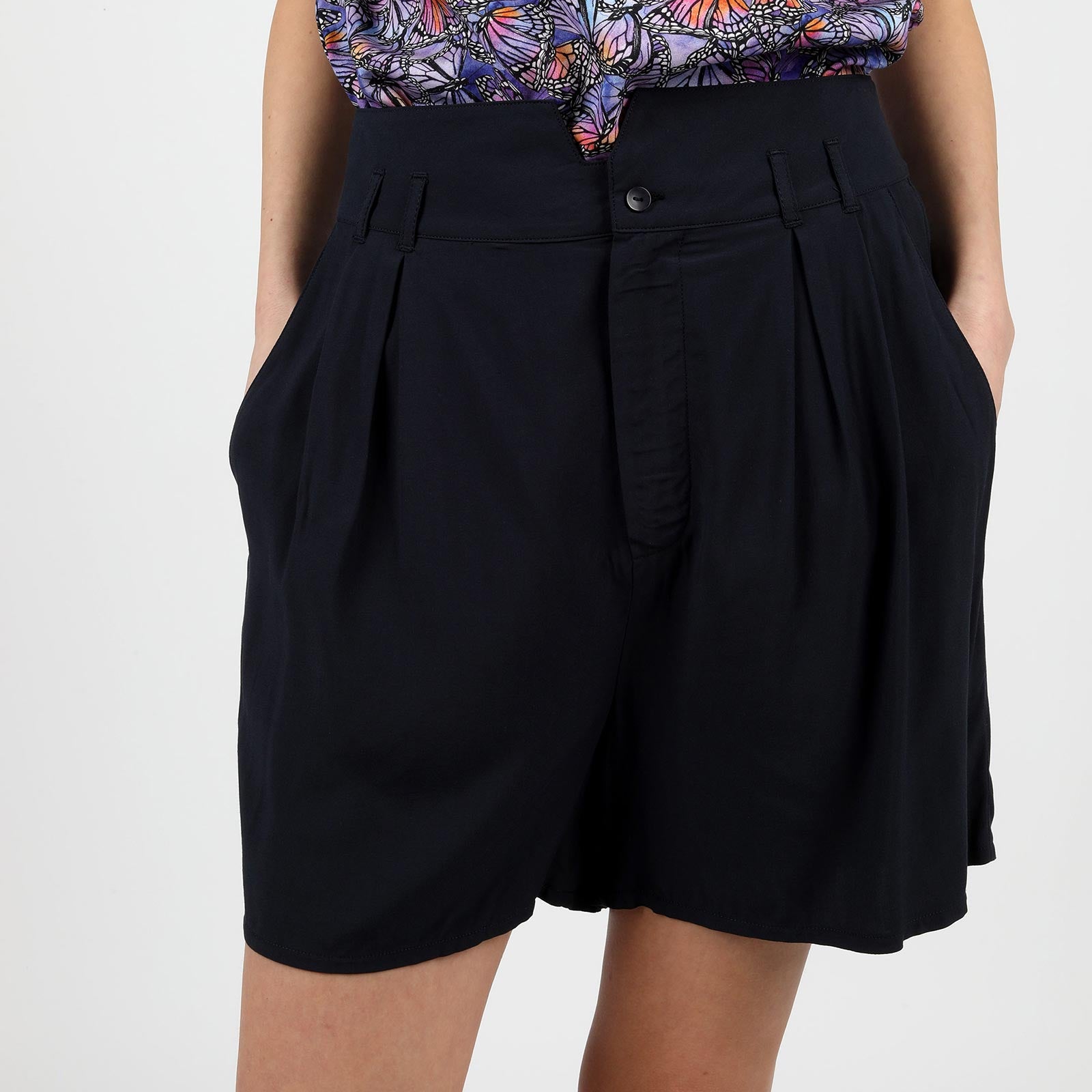 Gilly Shorts navy blue